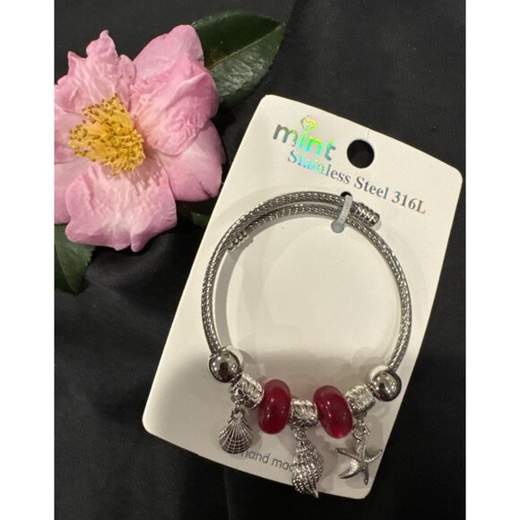 Mint Stainless Steel Starfish Shell Crystal Charm Silvertone Bangle Bracelet NEW - Picture 1 of 6